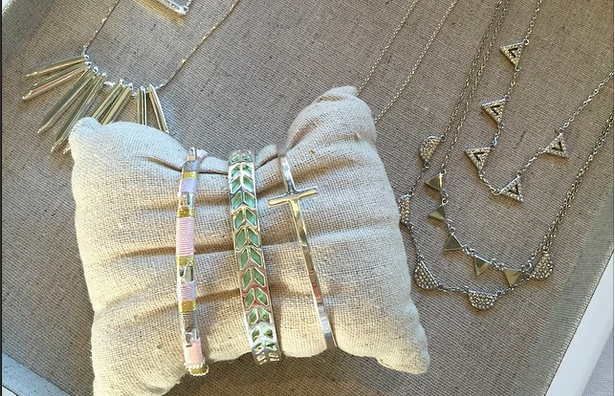 stelladot's tweet photo. Have you seen our new #Believe bracelet: http://t.co/Xpaa11wXPx It pairs perfectly with pastels &amp; silver #accessories http://t.co/CabWFk8QL4