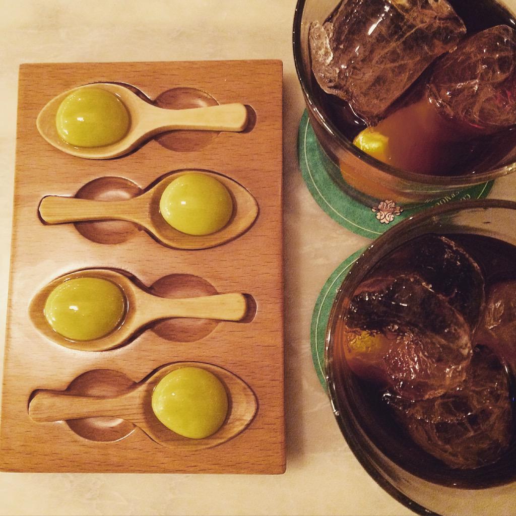 AddictSmile's tweet photo. Visca el vermut! #Barcelonaplans #Bodega1900 #bcnexpert http://t.co/CxMuJ2t0UE