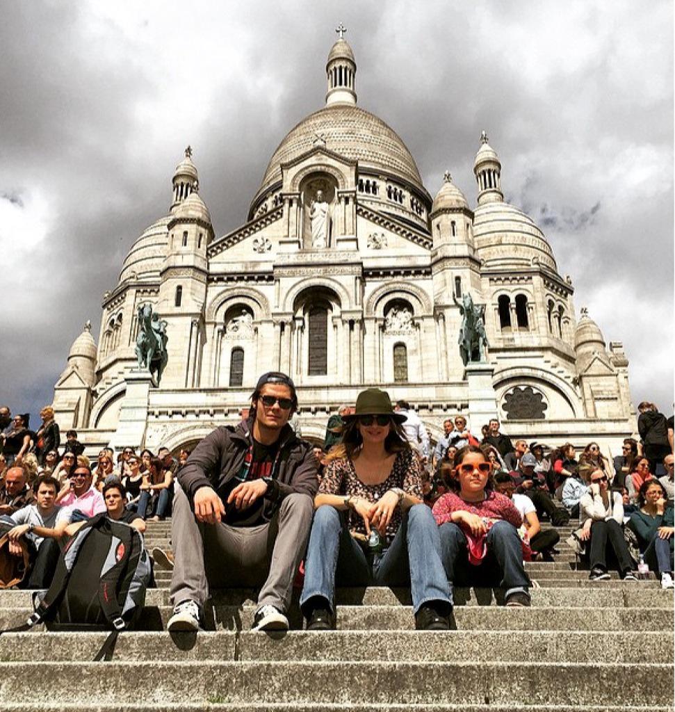 BirceFan2's tweet photo. Like Dalton Brothers #loveparis #barışfit9 http://t.co/OA3g2uj3fE