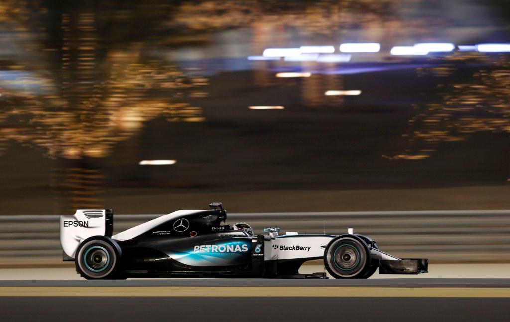 MercedesAMGF1's tweet photo. YES! 1:32.571 for Lewis and it's POLE! P3 for @nico_rosberg in 1:33.129. What a lap from @LewisHamilton! #BahrainGP http://t.co/gQb4lMZwoA