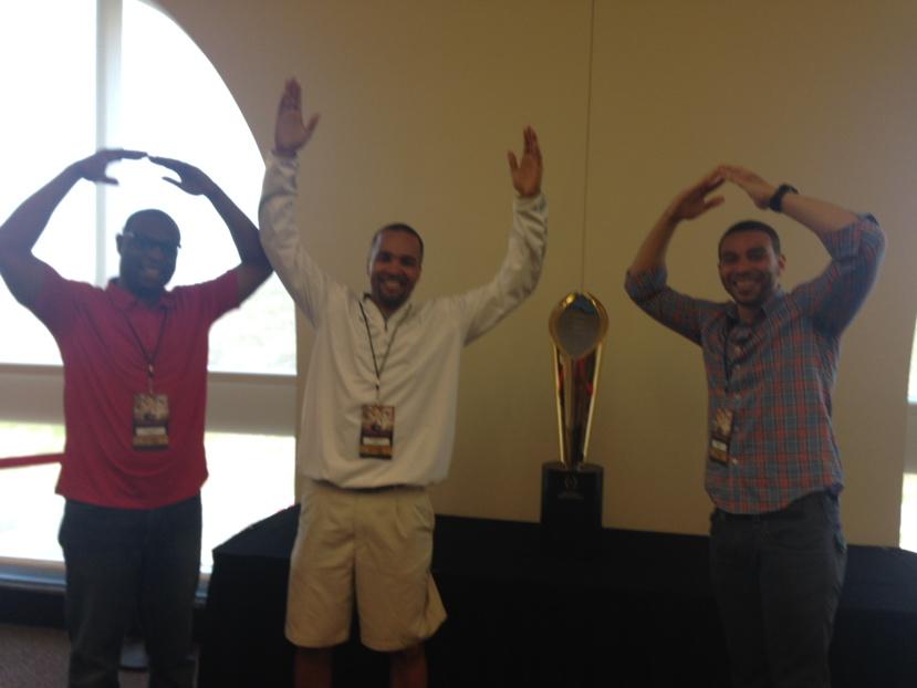 LukeFedlam's tweet photo. Ready for game day @OhioStFootball with @jontuedraper and @crob_cfp! #Undisputed http://t.co/cQEjCky13w