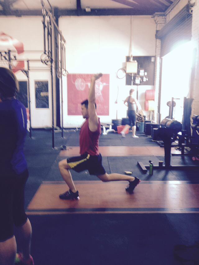 Fi0000's tweet image. Hubby in action at the clean and jerk workshop today at #combatreadygym