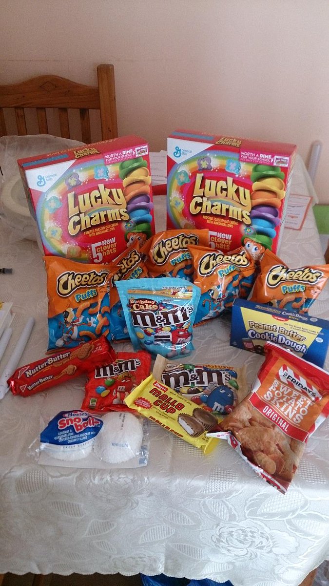 Jennibobs's tweet image. Yay, I'm super happy today with all my goodies (and not just hyper on the sugar haha) @americansoda