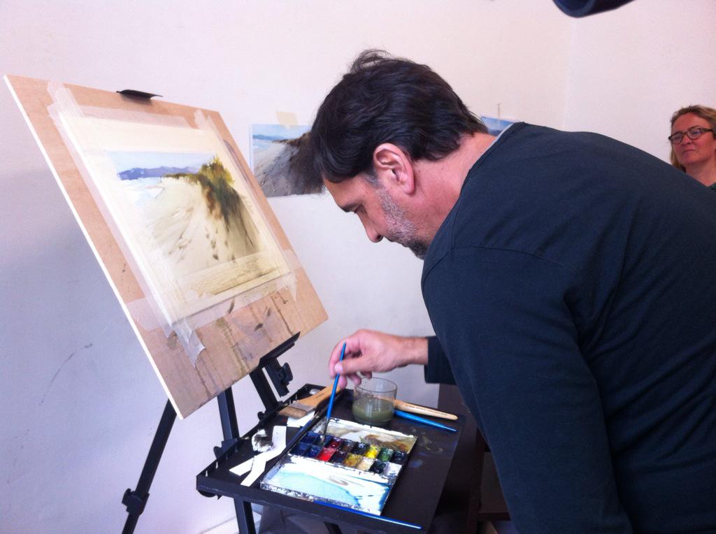MareiraSpacio's tweet photo. Un placer ver trabajar a un maestro como Francisco Castro... Taller de #acuarela #compostela #arte http://t.co/pMOyUzqeib