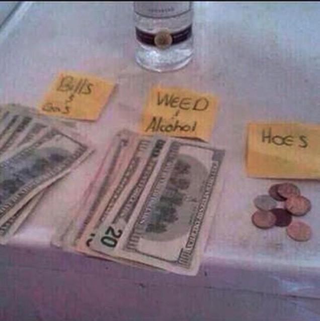 Skunkmagazine's tweet photo. Priorities. http://t.co/fuqvlaOpS1