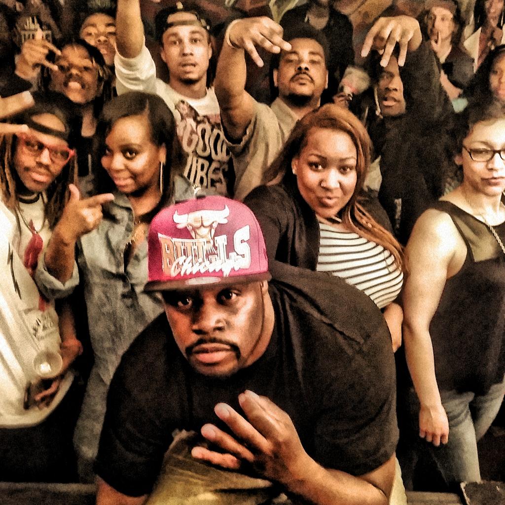 Beadz1st's tweet photo. S/O erbody who rocking!!! #2ShotsOfPatron http://t.co/ElEjvZ8KdK