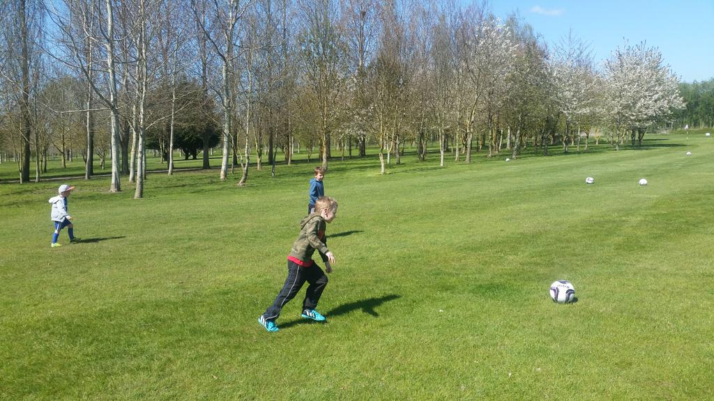 richmorris83's tweet photo. Given a bit of lesson in #footgolf today! @Brickhamptongc http://t.co/D0sdXpmGaA