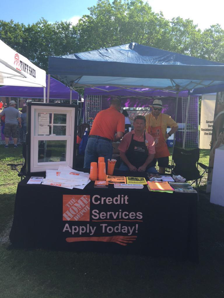 stacy_cooksey's tweet photo. Driving Services at the Terrell Jubilee! http://t.co/Vl2UCgvE3D