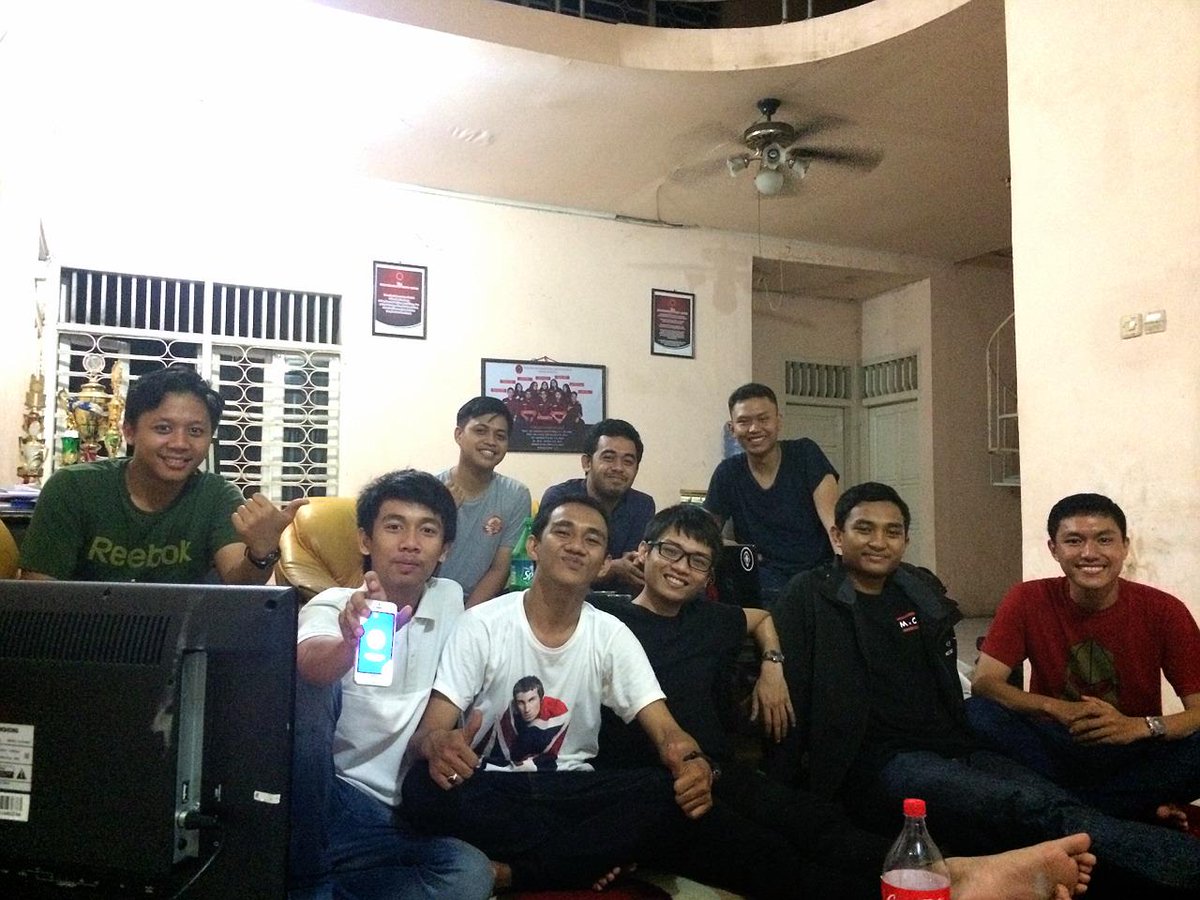 Nonton Bareng MU vs. Chelsea at Centre Point HLSC. Mari Merapat. #KLAJFA