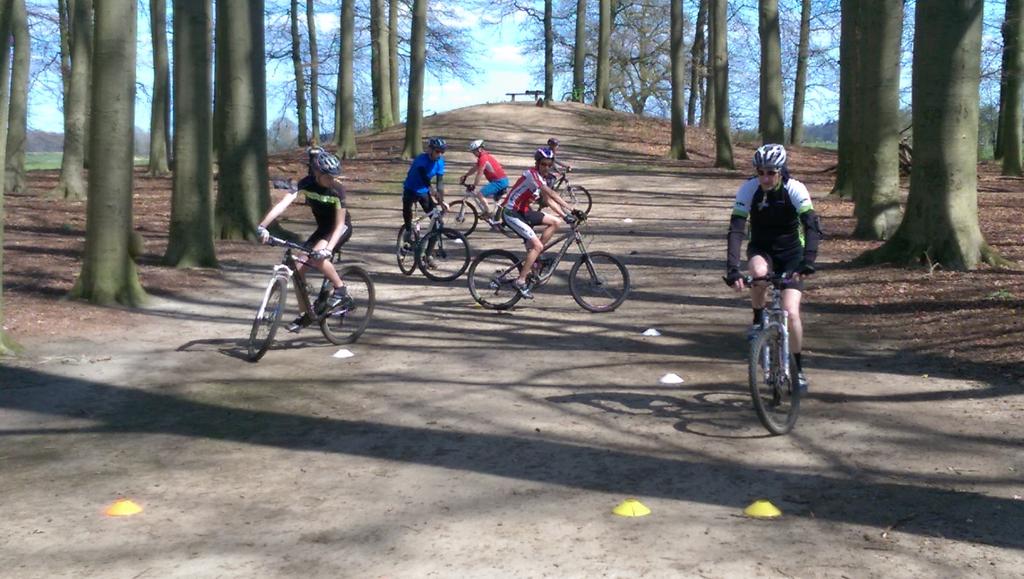 MBC_XTRAIL's tweet photo. Deze @Start2BikeNL stond in het teken van bochten en balans! #MTB #Zutphen http://t.co/ZpBpPmun7B