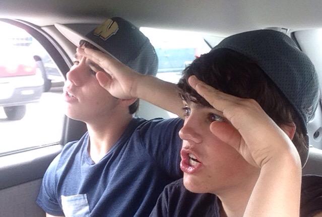 MitchellD1216's tweet photo. Waitin on bae like @Yung_Diamanti http://t.co/PpuDpVuEHg