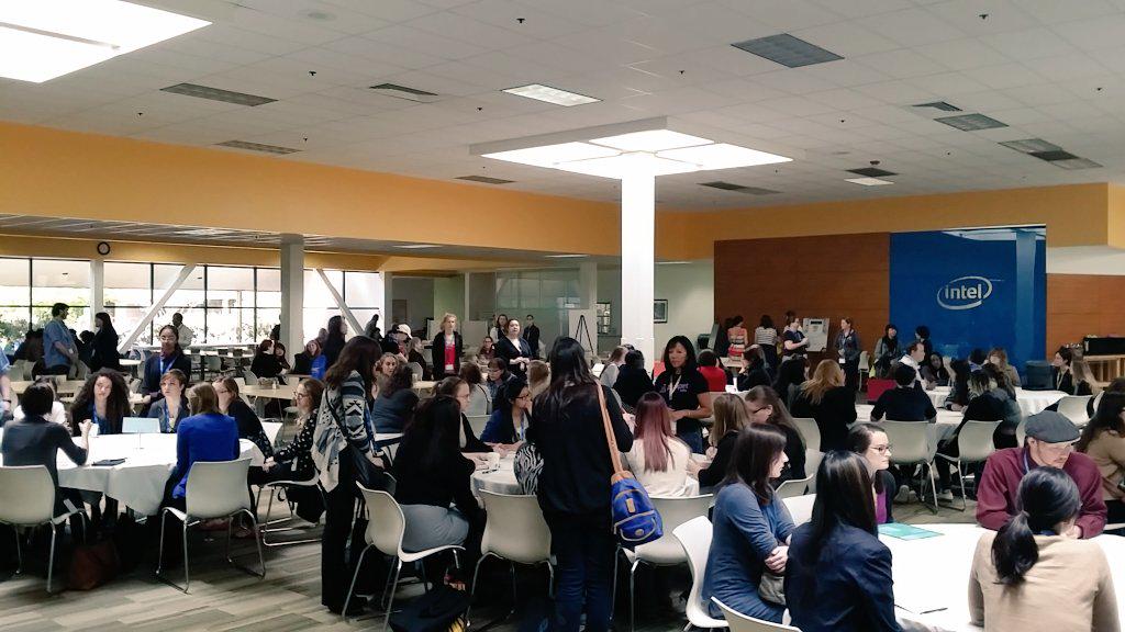 MsSonicFlare's tweet photo. Amazing crowds speed recruiting/mentoring #nwrwic #STEM http://t.co/FNHZFBdfDi