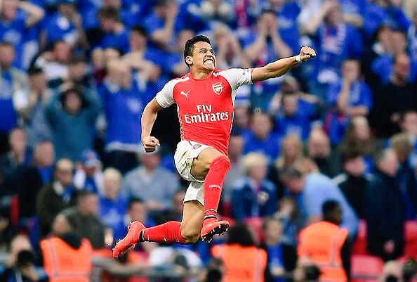FPhotoed's tweet image. Alexis Sanchez // #AFC