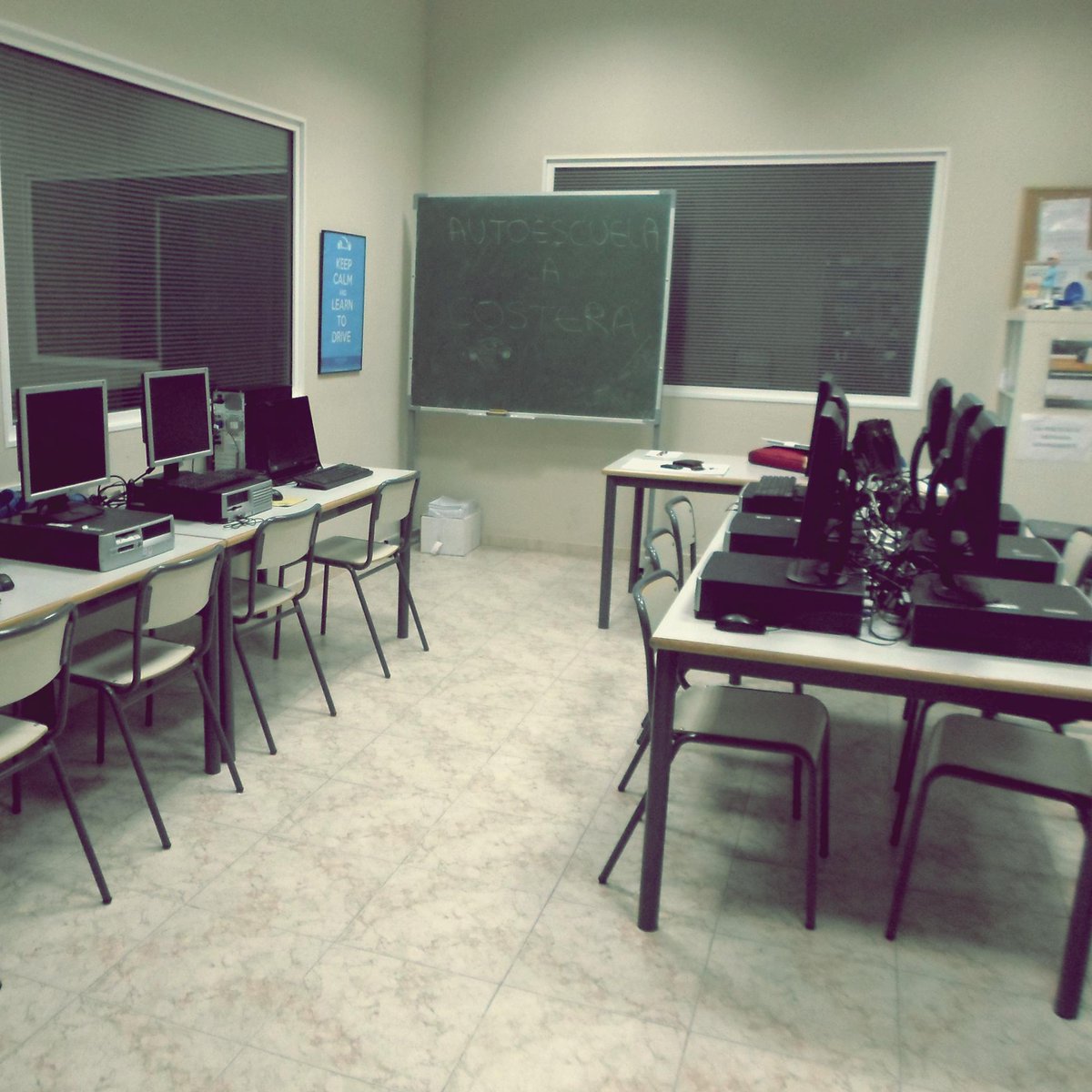autolacostera's tweet photo. Esta es nuestra aula!!! Chula eh??? http://t.co/X8F7uEqVO9