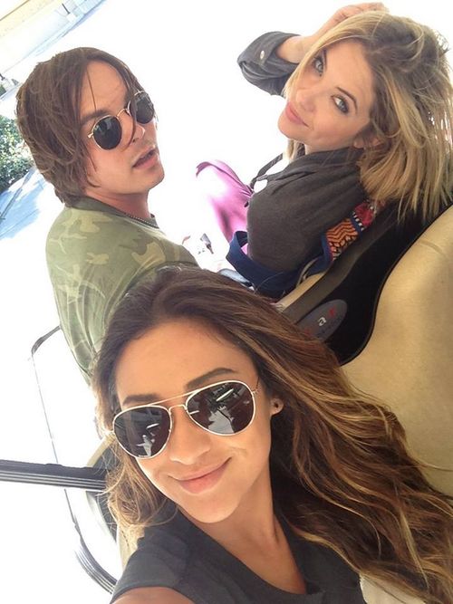 fuckinfields's tweet photo. squad goals af http://t.co/RAtCgUtTAc