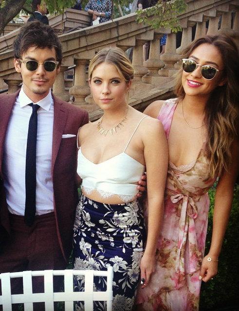 fuckinfields's tweet photo. squad goals af http://t.co/RAtCgUtTAc