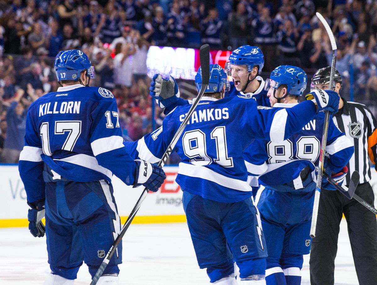 SportsCenter's tweet photo. Lightning ignite for 5 goals on their way to 5-1 win over Red Wings. Series now heads back to Detroit tied, 1-1. http://t.co/fj8cbVDhwq