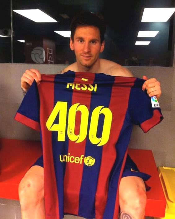FootballFunnys's tweet photo. #Messi400 http://t.co/oVOPAtnfWi