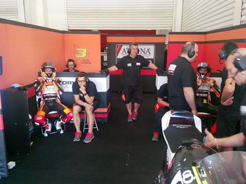 ForwardRacingGP's tweet photo. Ready for the battle at #ForwardGarage with @simonecorsi and @lorybalda7 #ArgentinaGP #Moto2 http://t.co/pYPSkeoMFJ