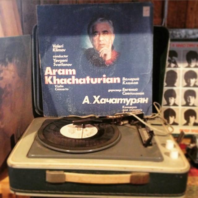 kscheib's tweet photo. The Great Armenian Songbook. #music #khatchaturian #хачатурян #armenia #vinyl #recordplaye… http://t.co/EXAI4V8aDp http://t.co/gvd7RjbnSb