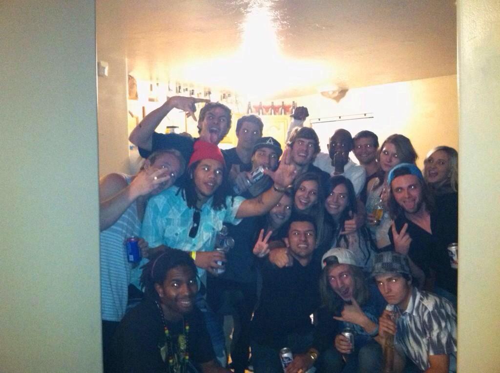 Macall_Me_Maybe's tweet photo. Reasons to be hyped for summer. http://t.co/VaLnfHnNNc