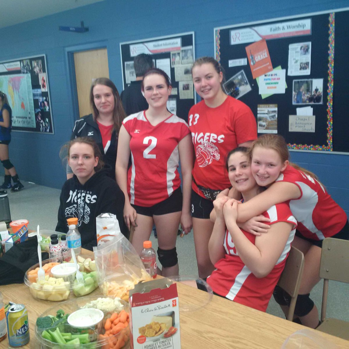 jenmac65's tweet image. @waterlootigers 17U White team wins first game on day 2 of provincials! @ova_updates #OVAchamps @o__schmitt