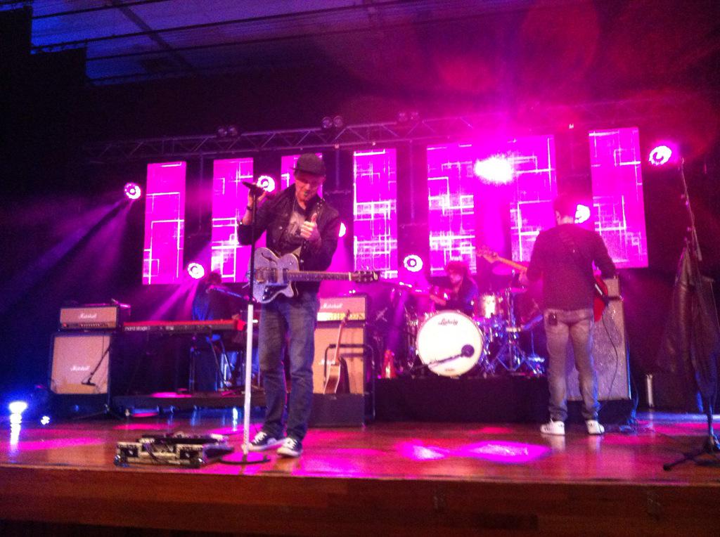 Vanavond in de #klink de band #vangrail   Soundcheck is begonnen