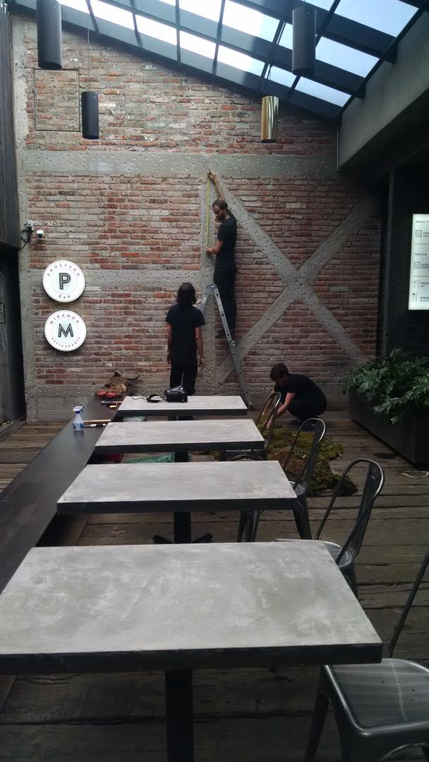 Si vienen al <a href="/CorredorCRC/">Corredor Cultural</a>, dénse una vuelta a nuestro patio. Comienza la instalación de <a href="/florescosmos/">flores cosmos</a>.