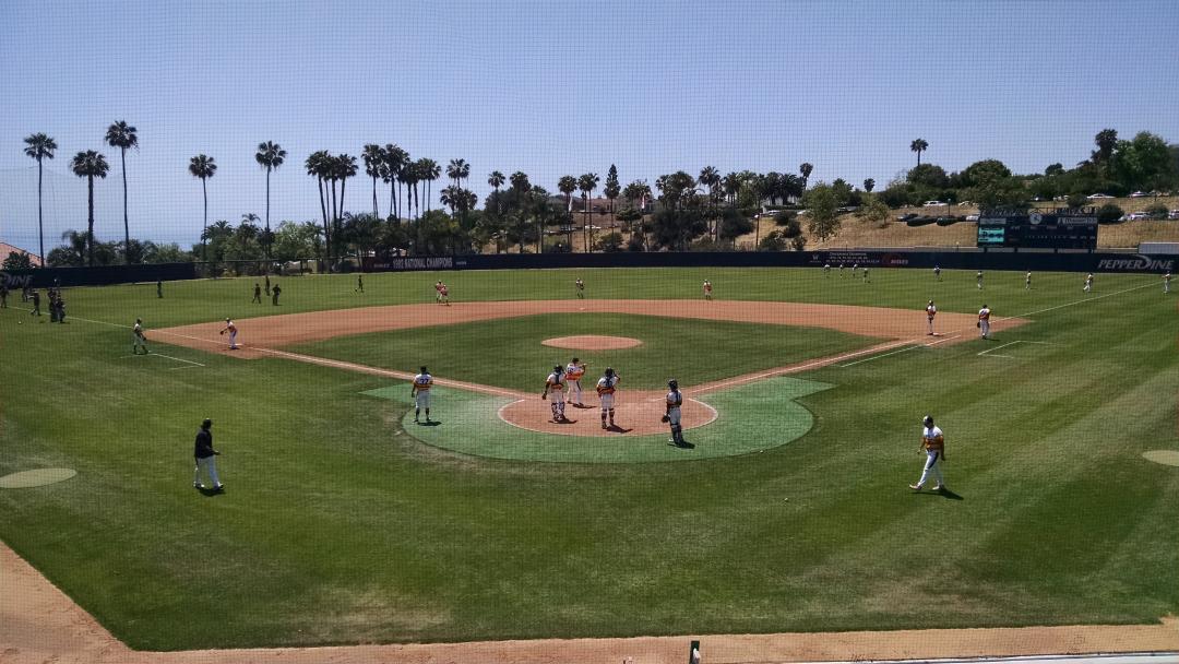 PepperdineBASE's tweet photo. Waves taking #InfieldOutfield. PEP sporting the #TequilaSunrise unis. http://t.co/I6fIJZxVVO