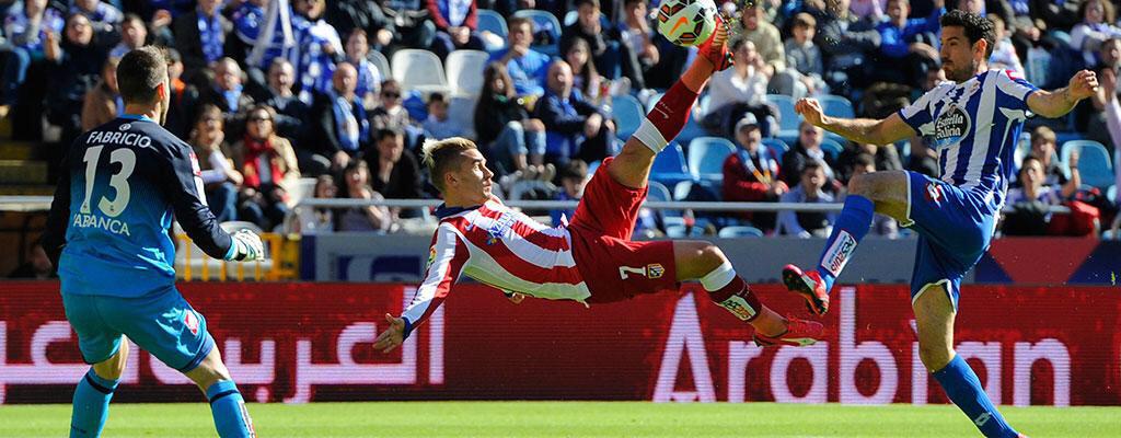 AntoGriezmann's tweet photo. Gran victoria del equipo, y 2 goles mas ! Seguimos sumando !! 💪🏻👏🏻 Nos vemos el miercoles ! http://t.co/BYMzCZ9QXM