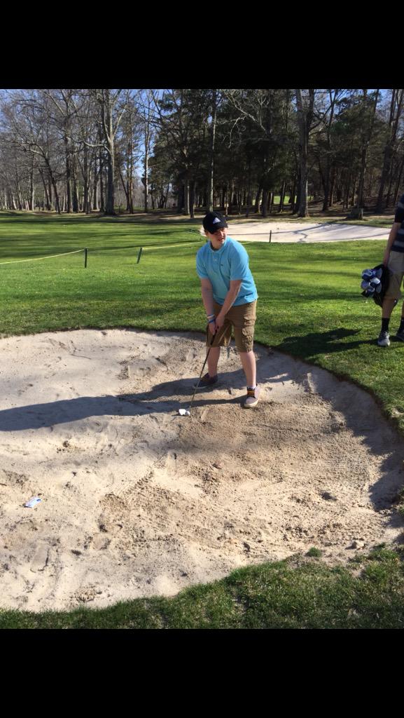 HSWTennis's tweet photo. @_nierman enjoys a day out on the links taking a break from the game he loves (10is). #HWVT http://t.co/vkx5WHZa5d