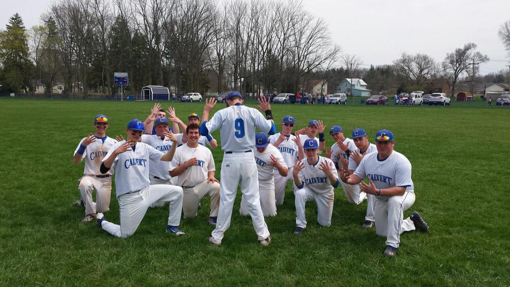 SenecasBaseball's tweet photo. SENECAS WIN! Calvert defeated the Wynford Royals 5-2. Now 9-0, 2-0 on the season. @PBR_Ohio http://t.co/bPx9BormKw