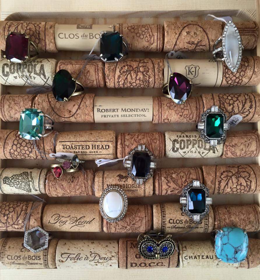 PopUpPrincess's tweet image. chloe + isabel rings. ♡ this pic