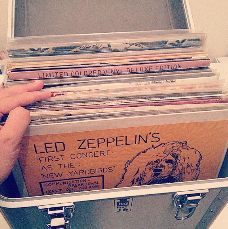 Swanito75's tweet photo. Grande @GesuRedentore #RecordStoreDay http://t.co/w4J04vi2kC