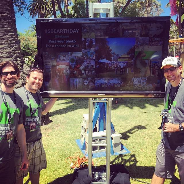 jacobtell's tweet photo. Hey @oniracom founders, smile! You've got @storywalllive setup at @sb_earthday! #SBEarthDa… http://t.co/PpytoqZbn9 http://t.co/TjpmrLIrmg
