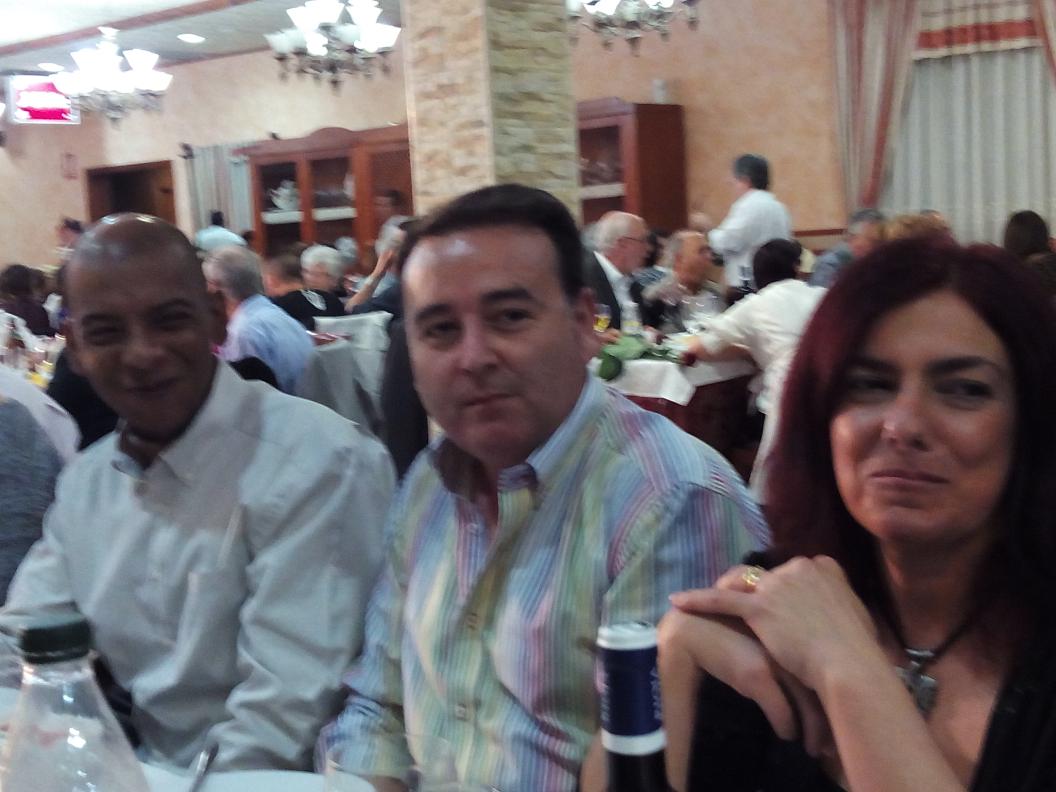 MercadilloStyle's tweet photo. Con Jaime Perez Pacheco, candidato socialista en #Almoradi #adelante @psoe_almoradi http://t.co/DJSNKNcVnv