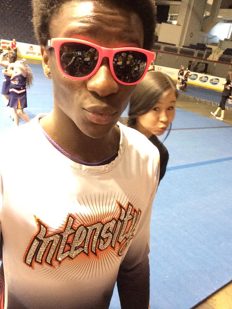 kelly6_ice's tweet photo. #GLCCUpstate @BlackWidow23_ intensity cheer elite! http://t.co/8bpKjTm6UY