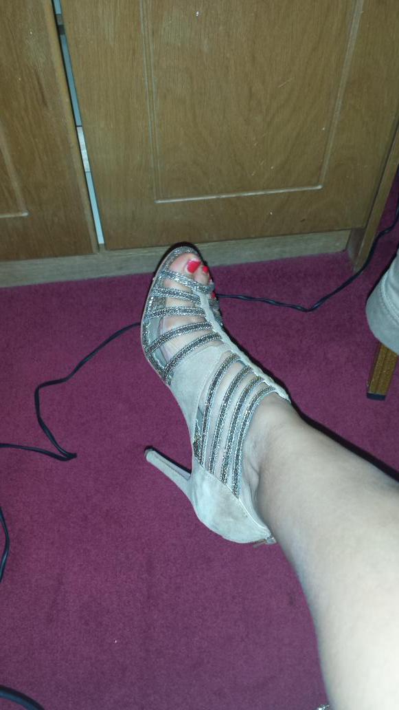 PINKMURRON's tweet photo. Ahhh these little  baby's lasted  me all night time to hit the bed now . @amyhuberman http://t.co/n3uuRUFZ3N