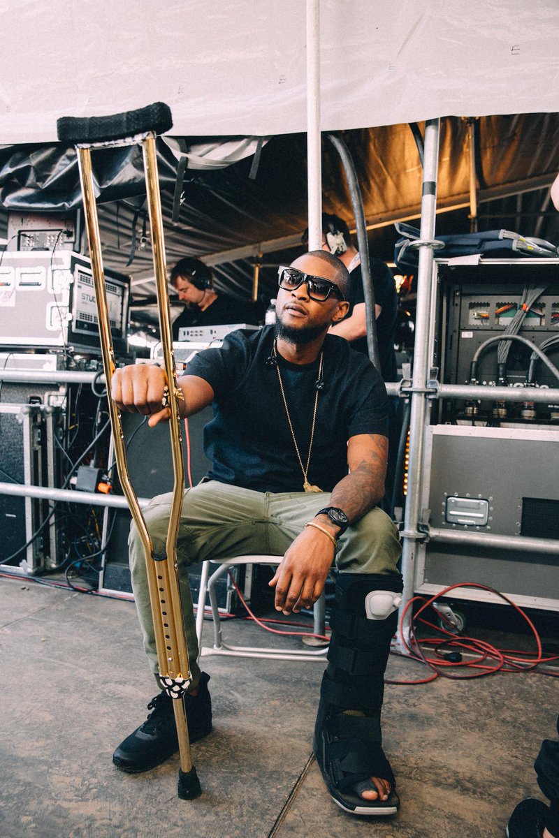 Usher's tweet photo. #TakeAction &amp; DL the #GlobalCitizenEarthDay app &amp; complete the 5 actions for a chance to win my shirt &amp; gold crutches http://t.co/hRpcLBVGyR