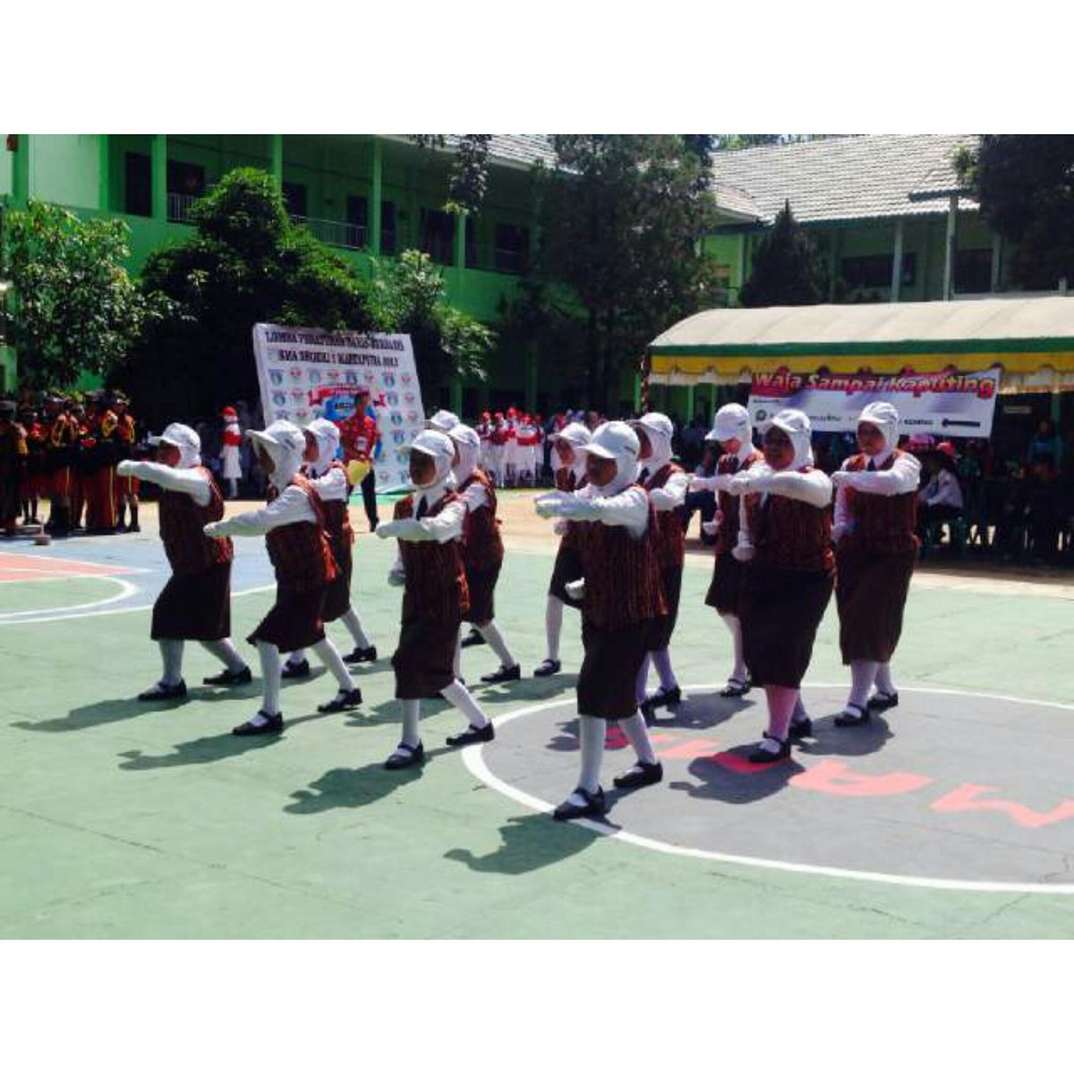 SALAM PASKIBRA !!! saatnya  penampilan ke-21 yaitu peserta dari SMA Negeri 1 Binuang (tim B)🎉 #MOSCOWofSMAMApartIII