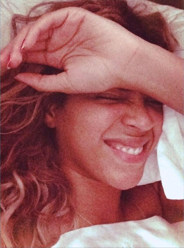 gagalovesbey's tweet photo. Beyoncé said: "I'm train wreck in the morning" Bitch where? http://t.co/7RJsW4v2y4