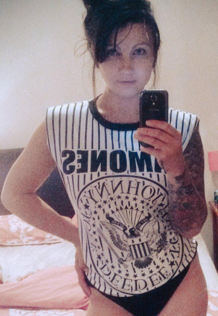 princesstrowski's tweet photo. @tattoojap @TattooedxModels @beardandink @TatNation @AgencyofInk @TattooSociety13 http://t.co/JKbV4lbLQu