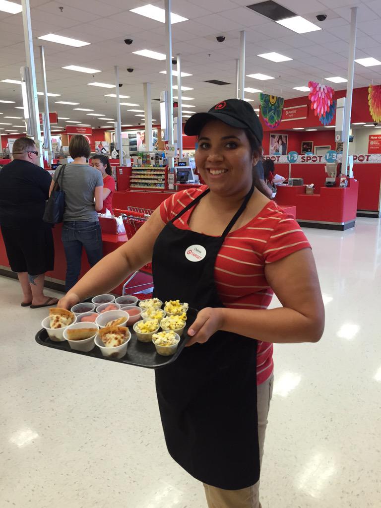 boltsforme's tweet photo. Cafe on Cartwheel!!!  Chelsea vibing and sampling our 3 deals! #T2245 #cartwheel #d206 @jhowells81 http://t.co/bXGpVia25x