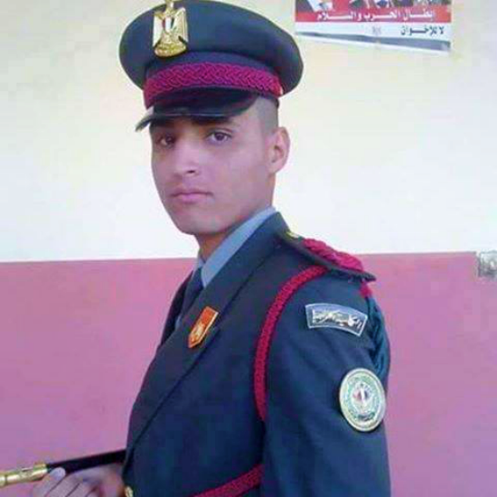 youm7's tweet photo. تداول صورة للشهيد الثالث فى حادث #كفر_الشيخ بالزى العسكرى 
http://t.co/3D2WzHWPCz http://t.co/81wjrtzLou