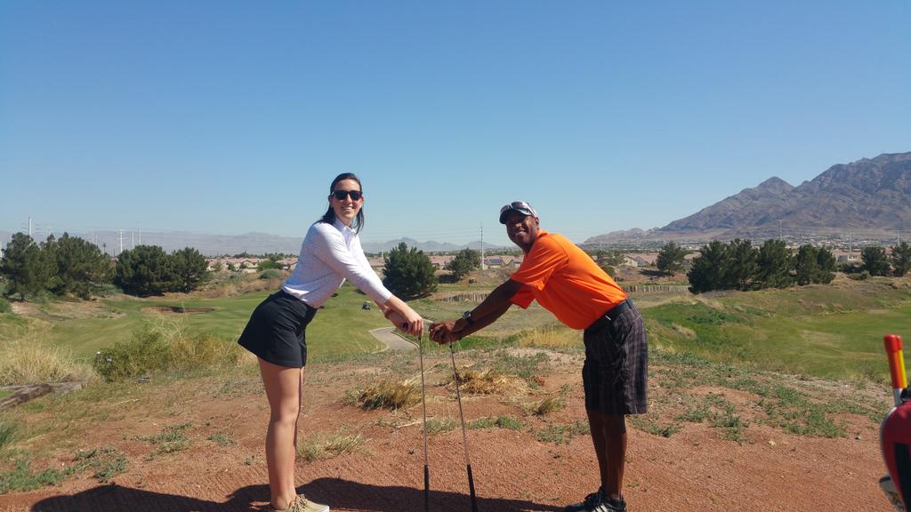 AMDGolf's tweet image. Twins playing golf,  sister from another mother @NikonCoolshotUS #NikonTYPHi