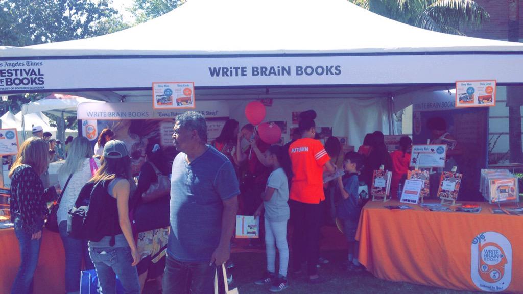 Jasmine_PR's tweet image. Posted up at the #WriteBrain exhibit supporting the bestie at LA Festival of Books 🙌🏾