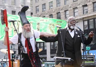 squirrelydogma's tweet photo. I am endorsing vermin supreme as president for 2016. Yes he is running this year http://t.co/iS0aMZMAFy