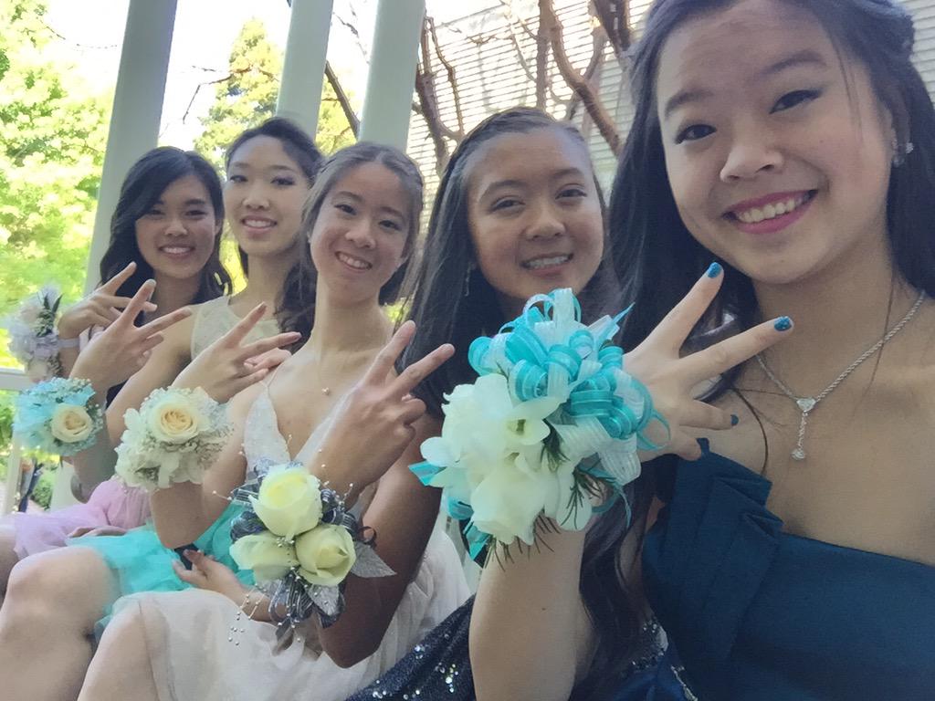 thinlyslicedbee's tweet photo. sneak peek of #juniorprom2015 love my girlies πππππ http://t.co/x9IxiIjw2s