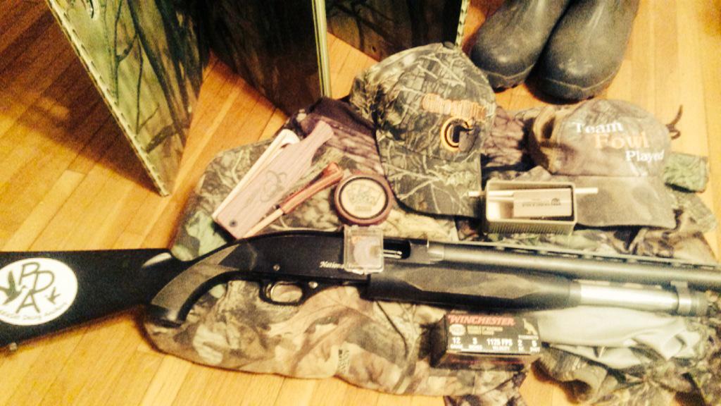 Wreckum_Fowl's tweet photo. @tkoson getting after them in the morning #2015Turkeys #RioRumble @BeavrCreekCalls @decoyanchors @GhostBlind http://t.co/BW7cHepezn