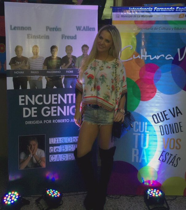 En el estreno de "Encuentro de Genios" una obra de Beto Casella! ?? http://t.co/I9xRL3vTRY